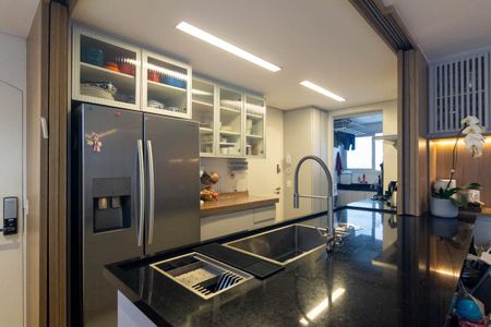 Apartamento para alugar com 110m², 2 quartos e 2 vagasCozinha