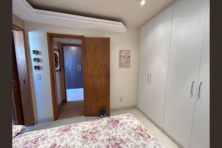 Apartamento à venda com 179m², 4 quartos e 3 vagasQuarto 3