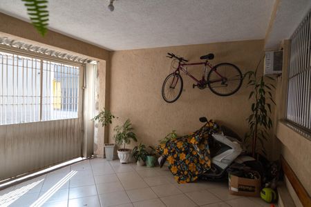 Casa à venda com 125m², 2 quartos e 2 vagasGaragem