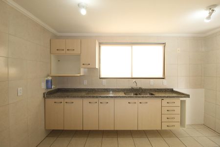 Apartamento para alugar com 113m², 3 quartos e 2 vagasCozinha