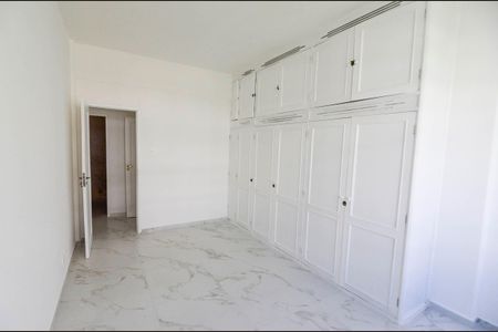 Apartamento à venda com 179m², 4 quartos e 1 vagaQuarto 1
