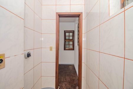 Casa à venda com 420m², 4 quartos e 5 vagasBanheiro 2 da Suíte