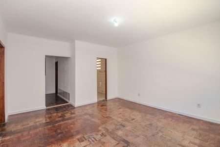 Casa à venda com 420m², 4 quartos e 5 vagasSuíte