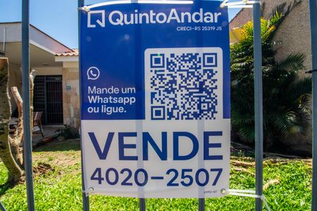 Casa à venda com 420m², 4 quartos e 5 vagasPlaquinha