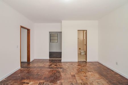 Casa à venda com 420m², 4 quartos e 5 vagasSuíte