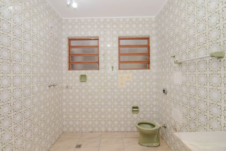 Casa à venda com 420m², 4 quartos e 5 vagasBanheiro Social