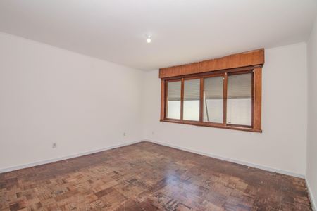Casa à venda com 420m², 4 quartos e 5 vagasSuíte
