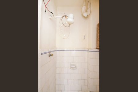 Apartamento à venda com 74m², 2 quartos e sem vagaBanheiro de Serviço