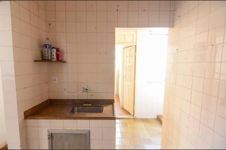 Apartamento à venda com 74m², 2 quartos e sem vagaCozinha