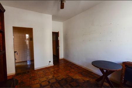 Apartamento à venda com 74m², 2 quartos e sem vagaSala