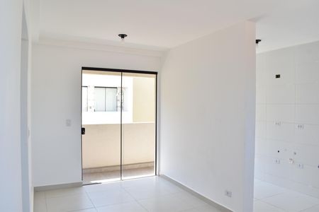 Sala de apartamento para alugar com 2 quartos, 75m² em Jardim das Américas, Curitiba