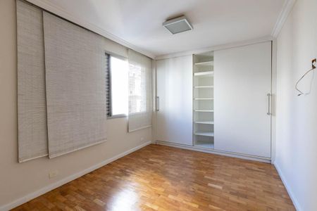 Apartamento à venda com 152m², 2 quartos e 1 vagaSuíte