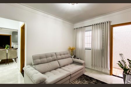 Sala de casa para alugar com 2 quartos, 110m² em Burgo Paulista, São Paulo