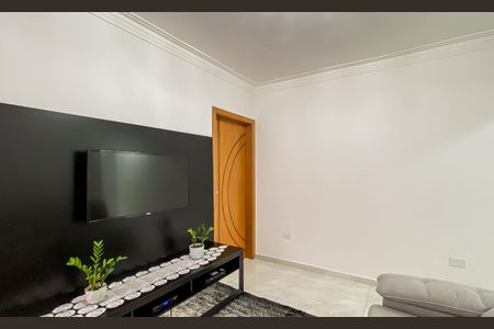 Casa para alugar com 110m², 2 quartos e 2 vagasSala