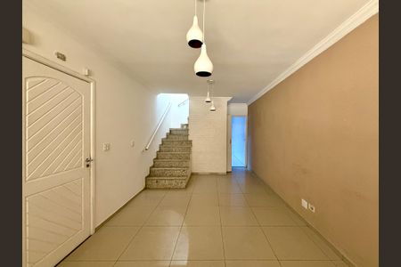 Sala de casa para alugar com 3 quartos, 145m² em Vila das Belezas, São Paulo