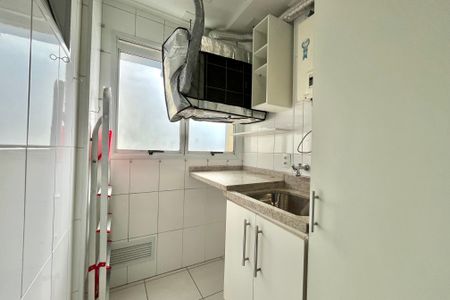 Apartamento à venda com 81m², 2 quartos e 2 vagasÁrea de Serviço