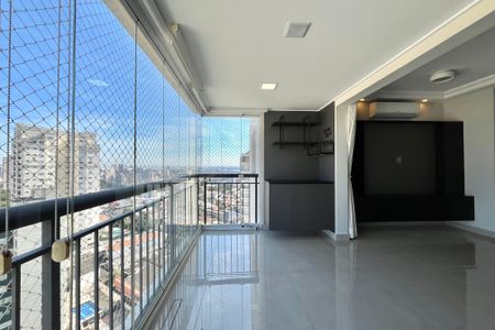 Apartamento à venda com 81m², 2 quartos e 2 vagasVaranda