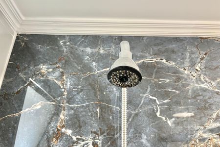 Apartamento à venda com 81m², 2 quartos e 2 vagasBanheiro Corredor