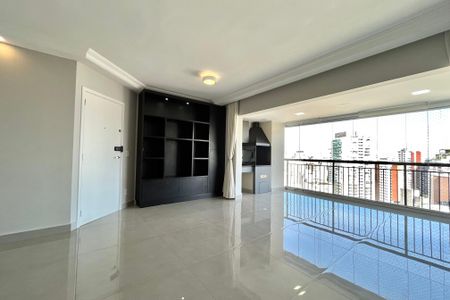 Apartamento à venda com 81m², 2 quartos e 2 vagasSala