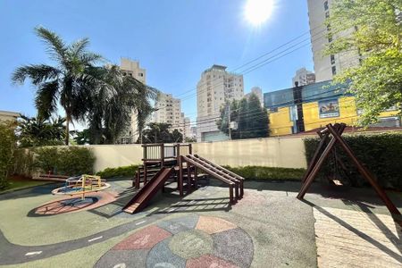 Apartamento à venda com 81m², 2 quartos e 2 vagasÁrea comum - Playground