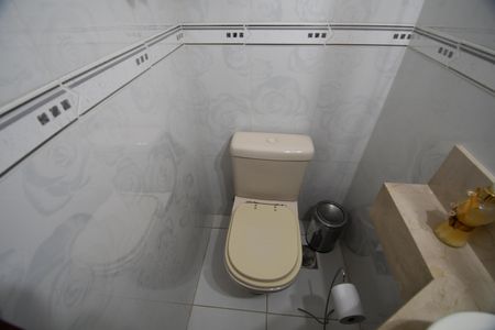 Lavabo de apartamento à venda com 3 quartos, 145m² em Cambuí, Campinas