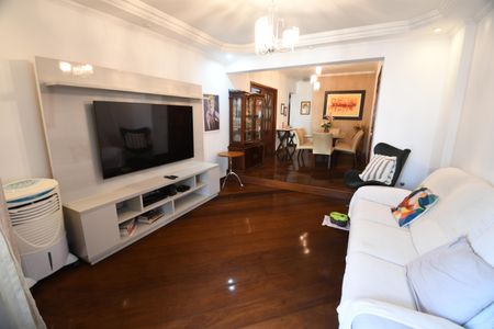 Apartamento à venda com 145m², 3 quartos e 2 vagasSala