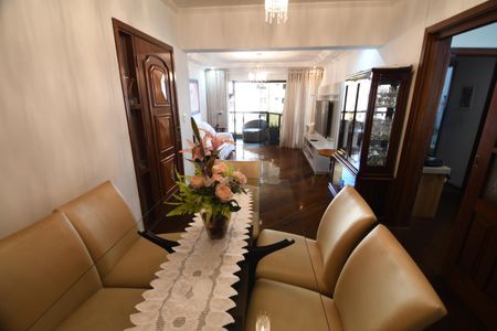 Apartamento à venda com 145m², 3 quartos e 2 vagasSala