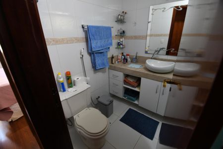 Apartamento à venda com 145m², 3 quartos e 2 vagasBanheiro da Suíte