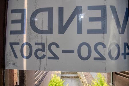 Plaquinha de apartamento à venda com 1 quarto, 43m² em Jardim Carvalho, Porto Alegre