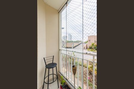 Varanda da Sala de apartamento à venda com 3 quartos, 68m² em Jardim Tupanci, Barueri