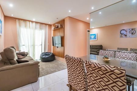 Sala de apartamento à venda com 3 quartos, 68m² em Jardim Tupanci, Barueri