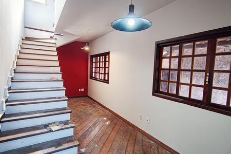 Sala de casa para alugar com 3 quartos, 336m² em Pechincha, Rio de Janeiro