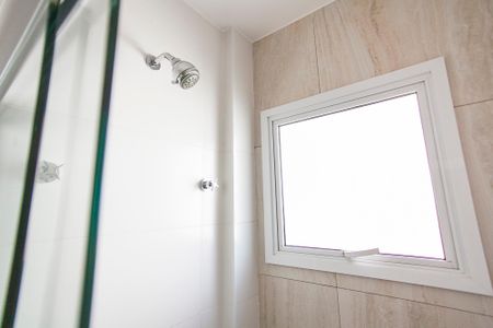 Casa de condomínio para alugar com 170m², 3 quartos e 2 vagas Casa de condomínio para alugar com 170m², 3 quartos e 2 vagasBanheiro da Suíte 2