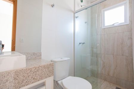 Casa de condomínio para alugar com 170m², 3 quartos e 2 vagas Casa de condomínio para alugar com 170m², 3 quartos e 2 vagasBanheiro da Suíte 3