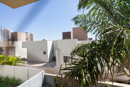 Casa de condomínio para alugar com 170m², 3 quartos e 2 vagas Casa de condomínio para alugar com 170m², 3 quartos e 2 vagasVista da Suíte 2