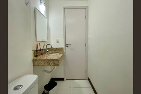 Apartamento para alugar com 168m², 3 quartos e 2 vagasBanheiro da Suíte 1