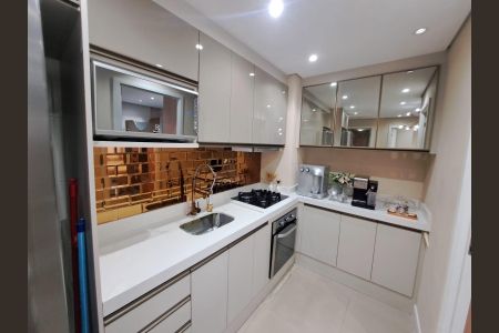 Cozinha de apartamento à venda com 2 quartos, 36m² em Presidente Altino, Osasco