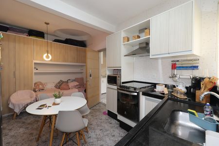 Casa à venda com 147m², 2 quartos e 3 vagasEdícula - Quarto e Cozinha