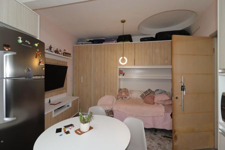 Casa à venda com 147m², 2 quartos e 3 vagasEdícula - Quarto e Cozinha