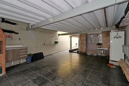 Casa à venda com 147m², 2 quartos e 3 vagasGaragem