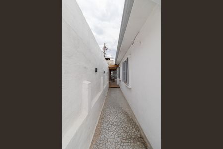 Casa para alugar com 142m², 2 quartos e 2 vagas Casa para alugar com 142m², 2 quartos e 2 vagasCorredor