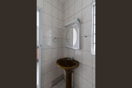 Casa para alugar com 142m², 2 quartos e 2 vagas Casa para alugar com 142m², 2 quartos e 2 vagasBanheiro