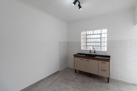 Casa para alugar com 142m², 2 quartos e 2 vagas Casa para alugar com 142m², 2 quartos e 2 vagasCozinha