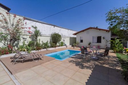 Casa à venda com 340m², 4 quartos e 4 vagasQuintal