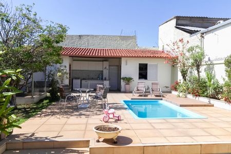 Casa à venda com 340m², 4 quartos e 4 vagasVista da Suíte