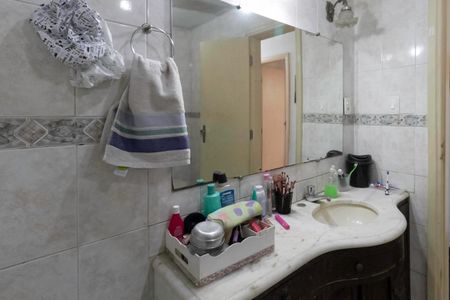 Casa à venda com 340m², 4 quartos e 4 vagasBanheiro social