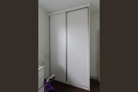 Casa à venda com 340m², 4 quartos e 4 vagasQuarto 2