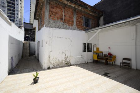Casa para alugar com 160m², 2 quartos e 1 vagaQuintal