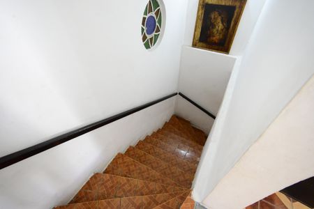 Casa para alugar com 160m², 2 quartos e 1 vagaEscada