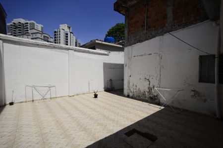 Casa para alugar com 160m², 2 quartos e 1 vagaQuintal